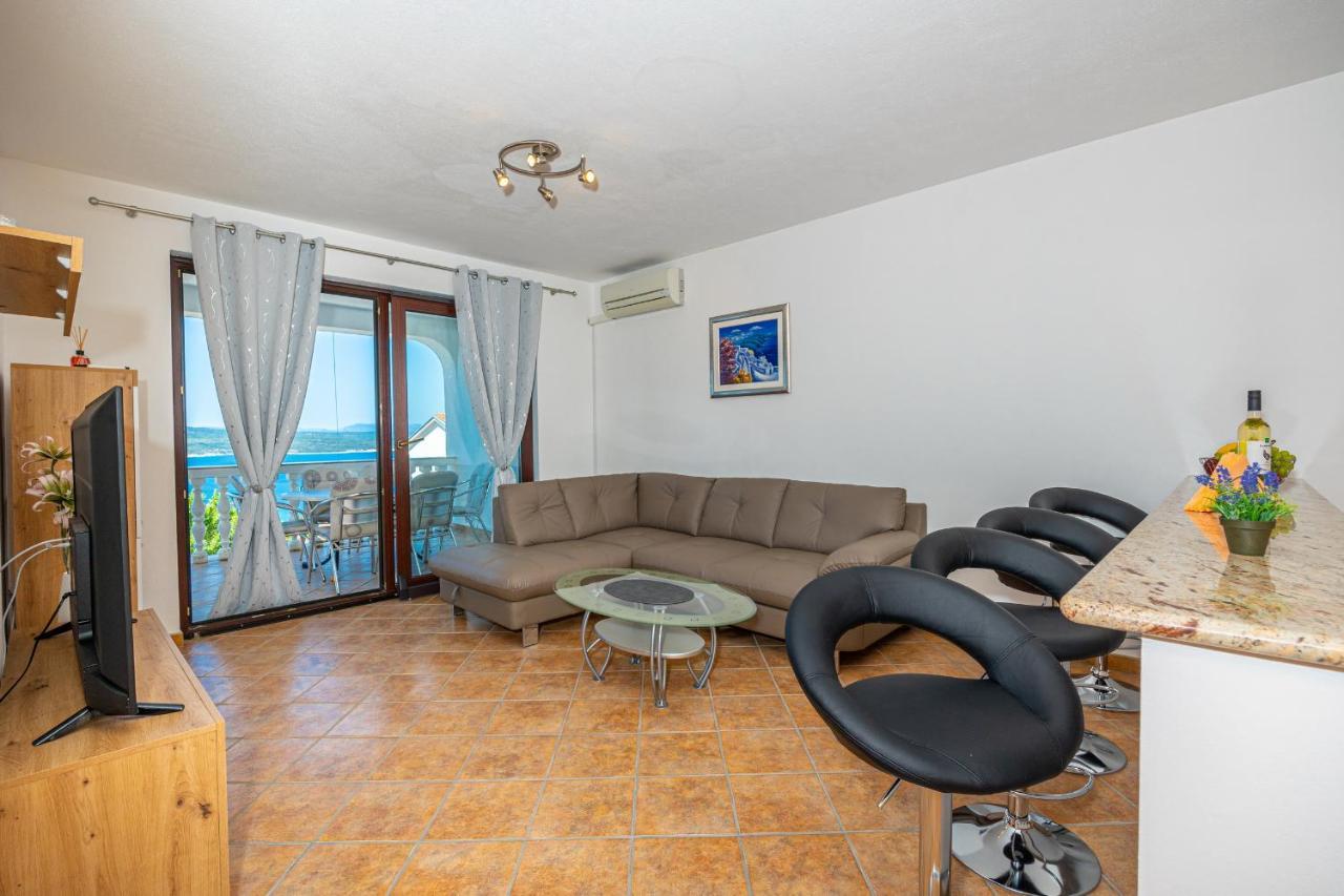 Apartments Lacic 2 Crikvenica Exterior foto